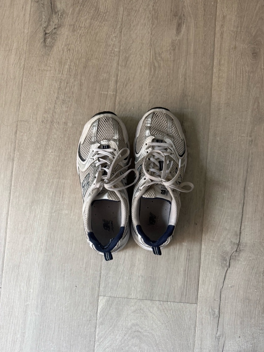 New Balance 530 Navy Blue and Silver Sneakers